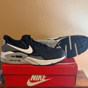 Nike Air Max Black and Gray Sneakers